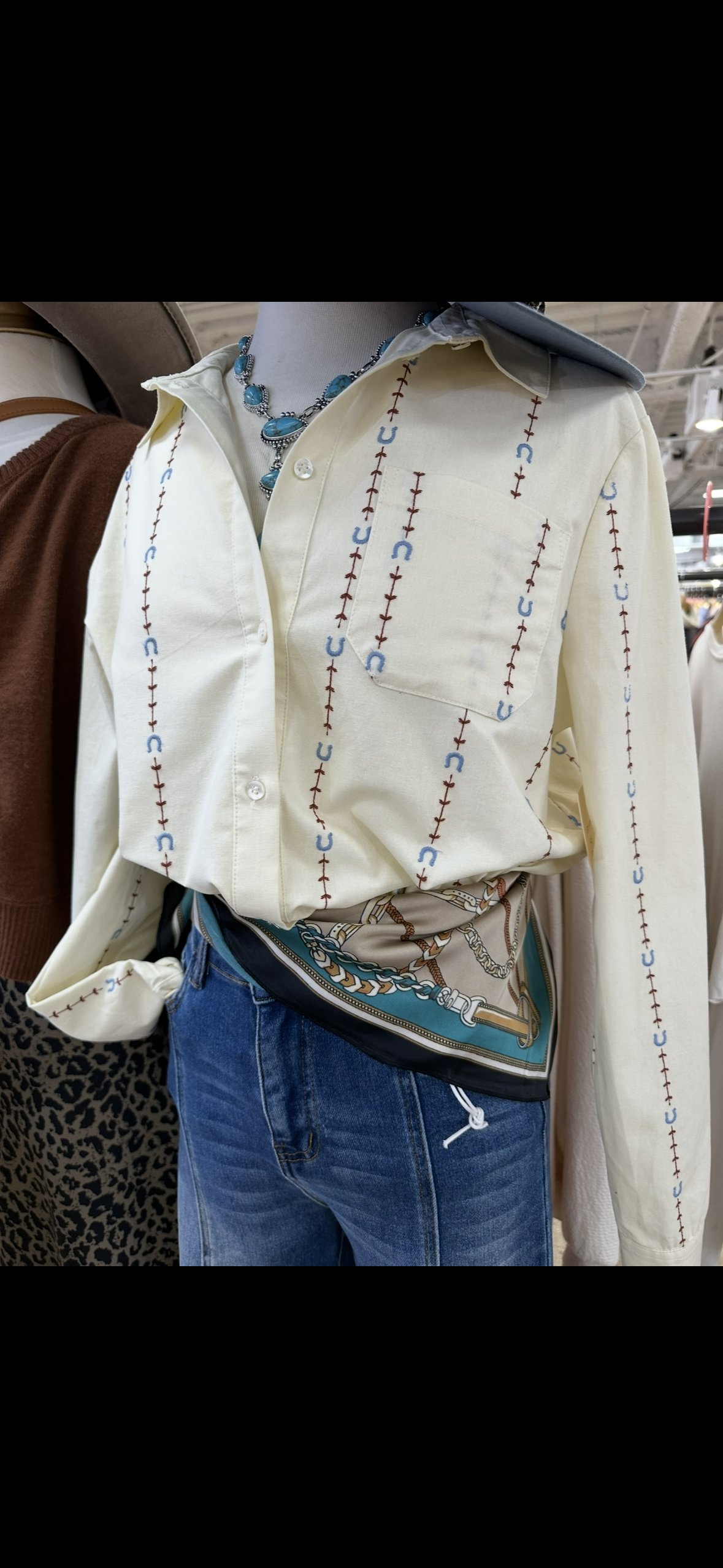 Kelly Horseshoe Button-UP