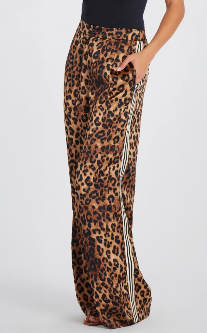 Veronica Sporty Leopard Pant