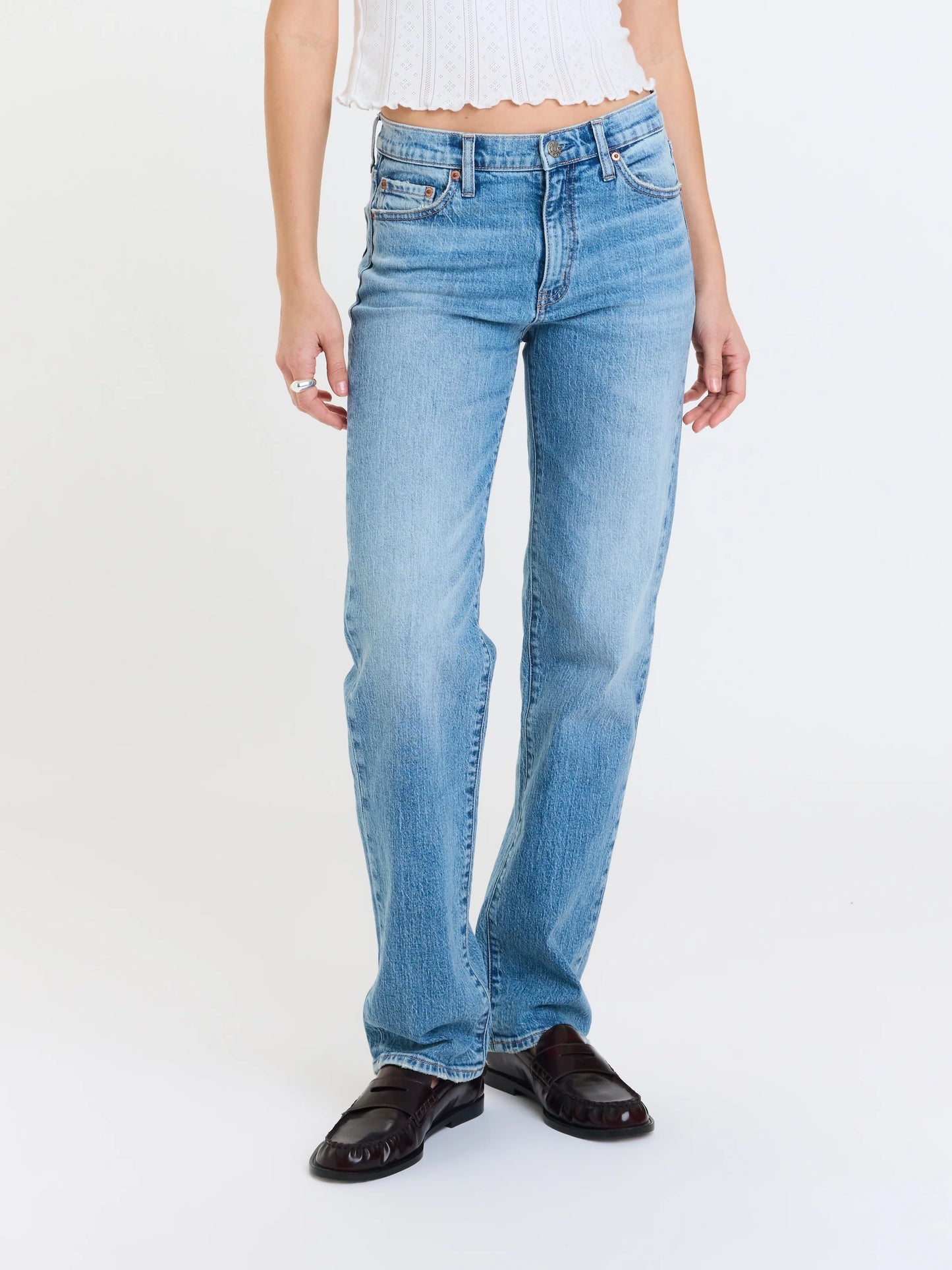 Rebel Mid Rise Slim Straight in On Repeat