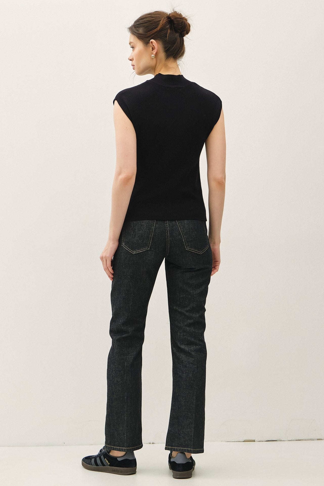 Mason Mock Neck Top- Black