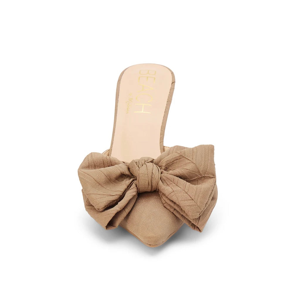 Goldie Bow Heel
