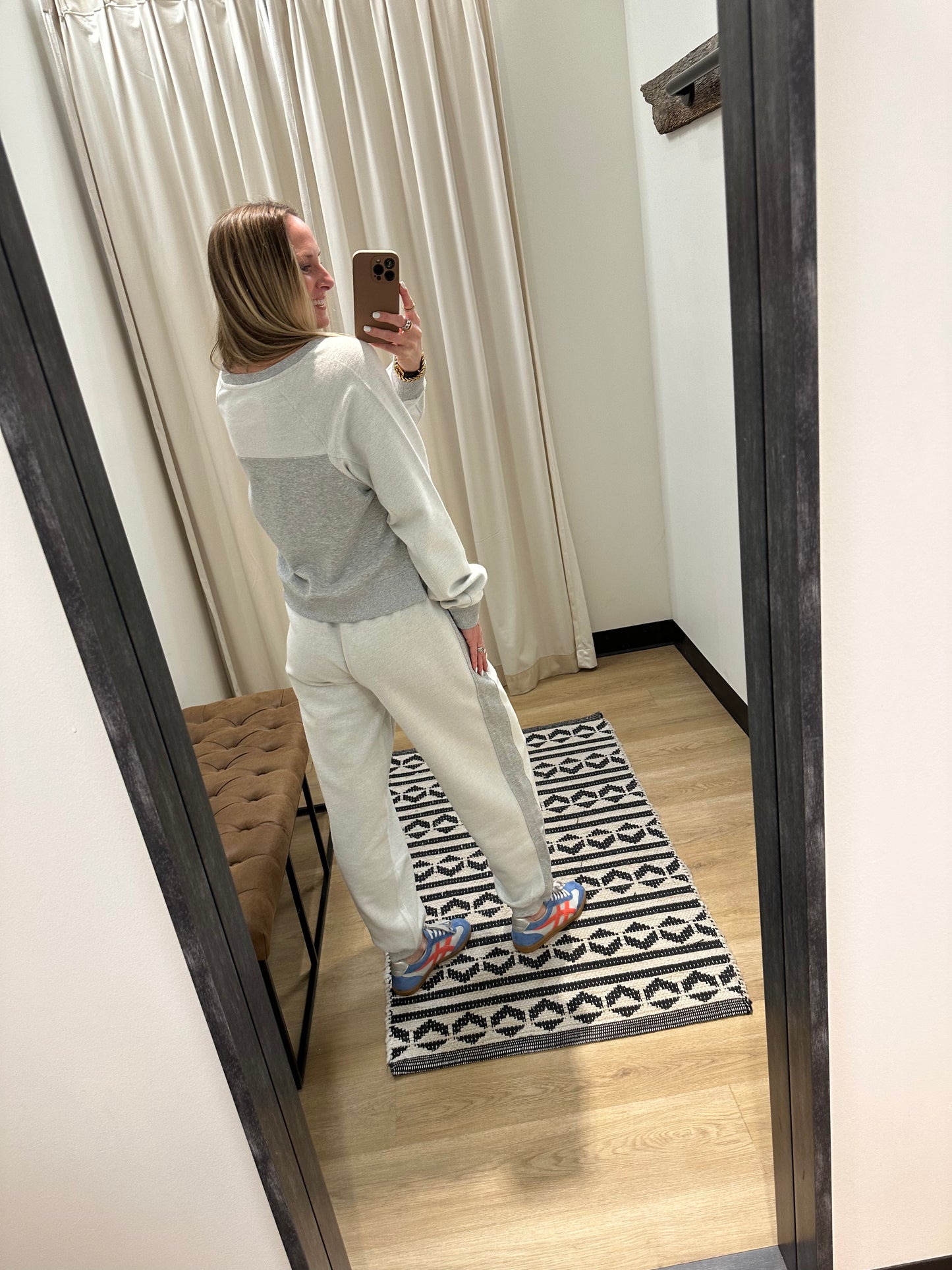 Helen Sweatshirt- Heather Grey