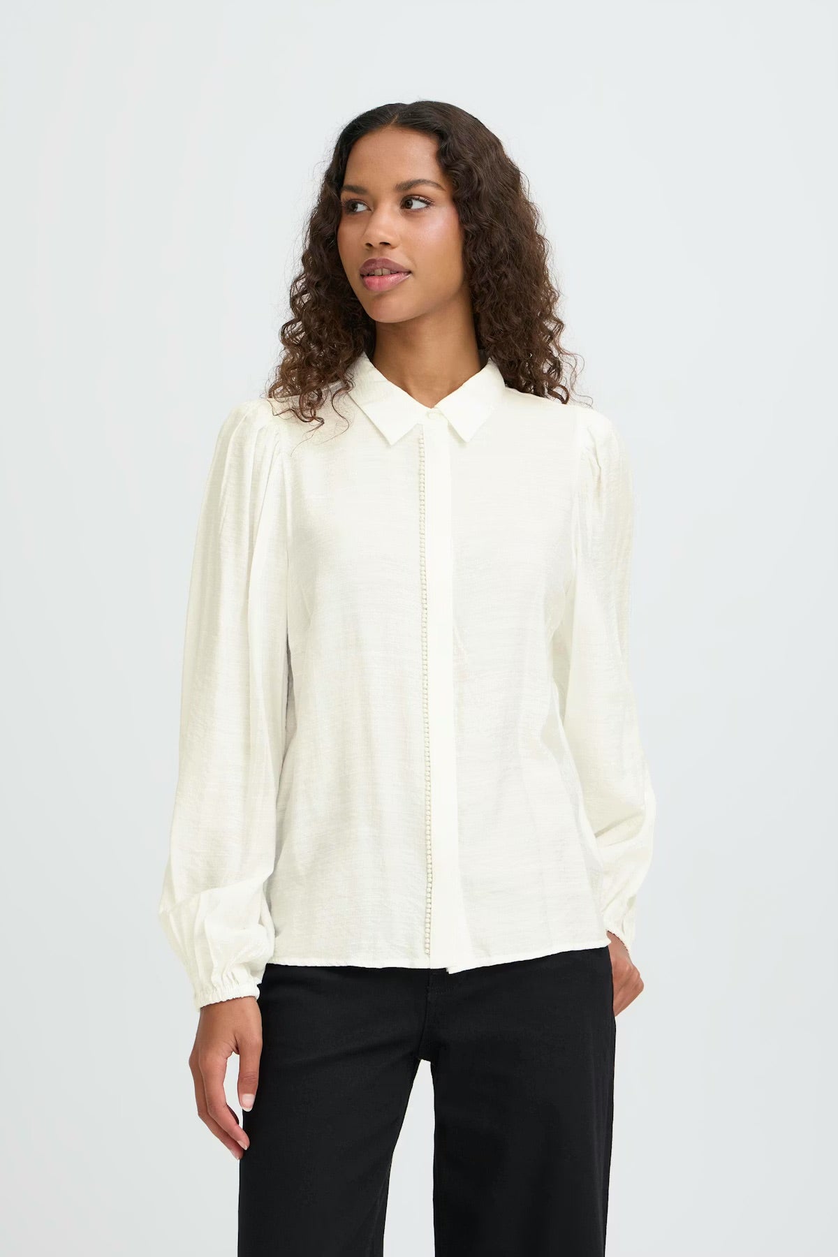 Sienna Pearl Blouse- White