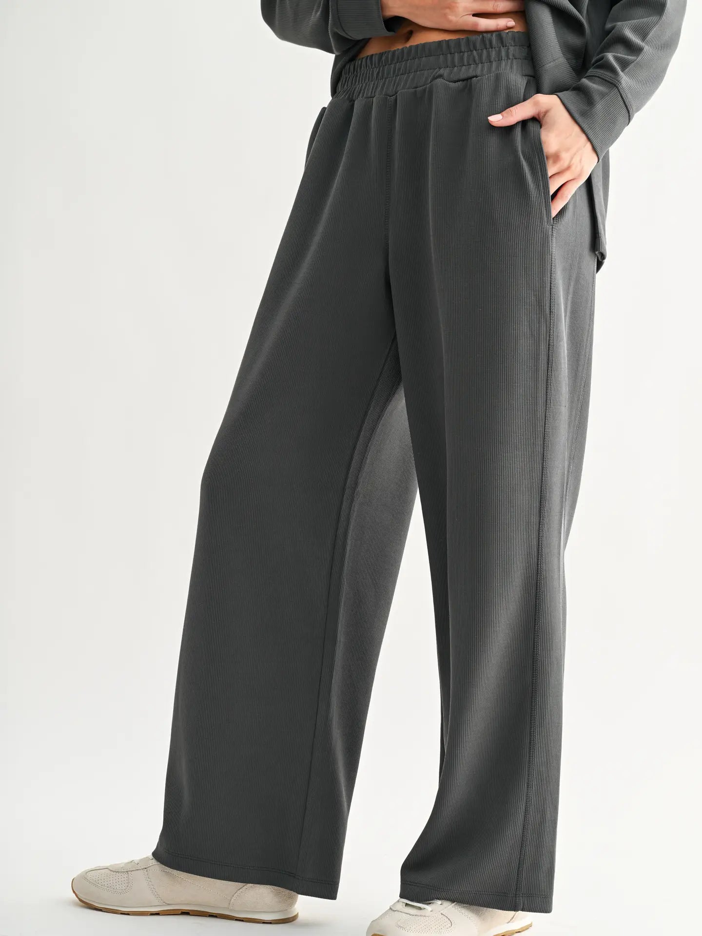 Luxe Sand Wash Rib Wide Leg Pant- Grey