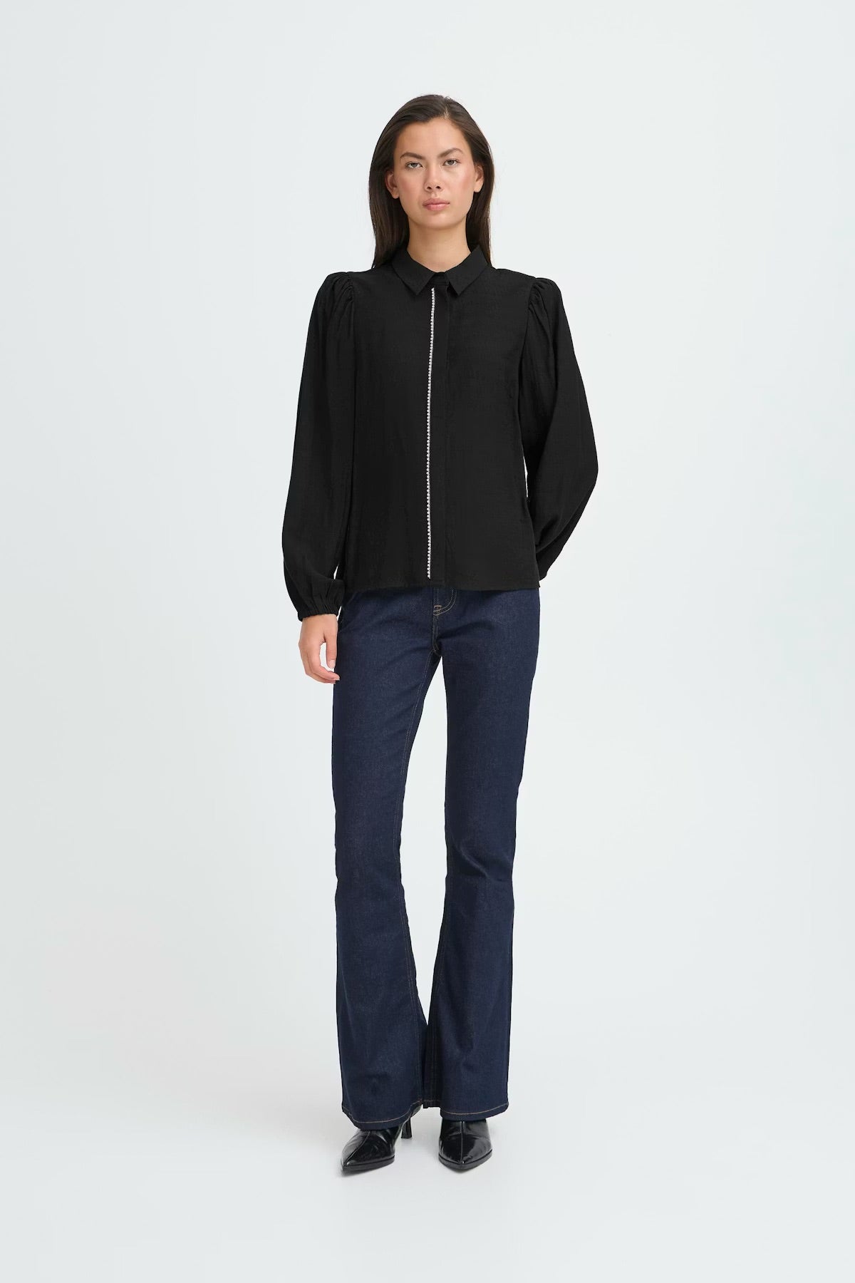 Sienna Pearl Blouse- Black