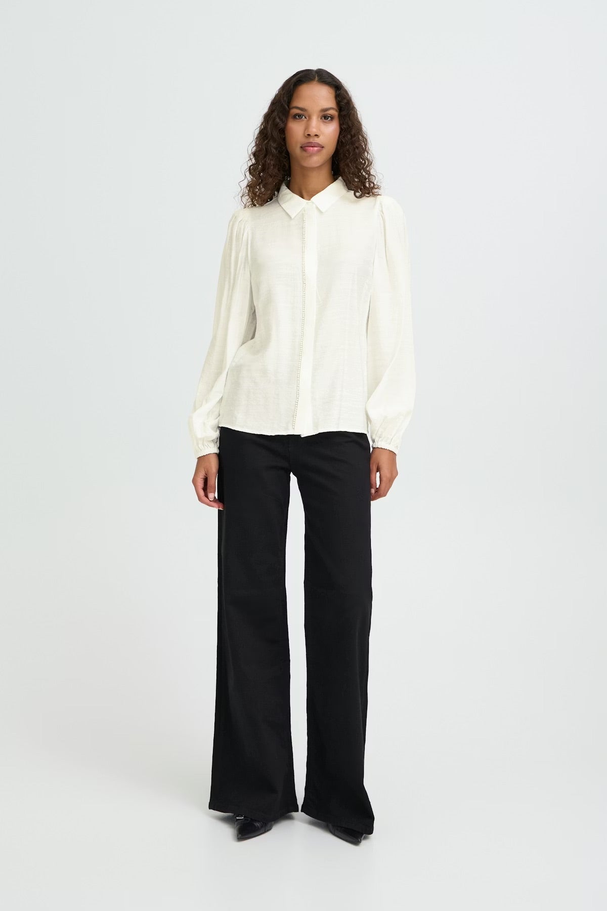 Sienna Pearl Blouse- White