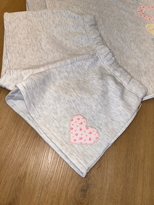 Lucky Appliqué Short