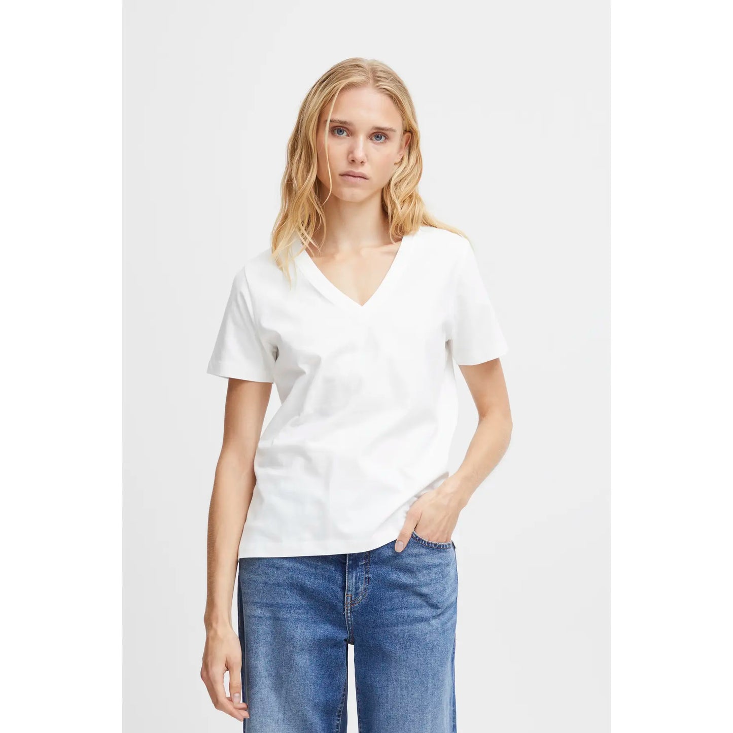Palmer V-Neck- White