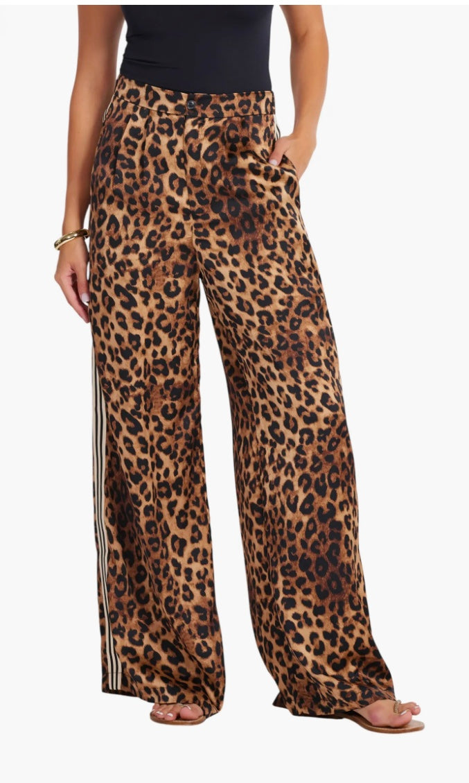 Veronica Sporty Leopard Pant