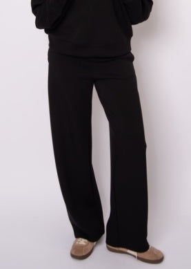 Victoria Soft Knit Pant- Black