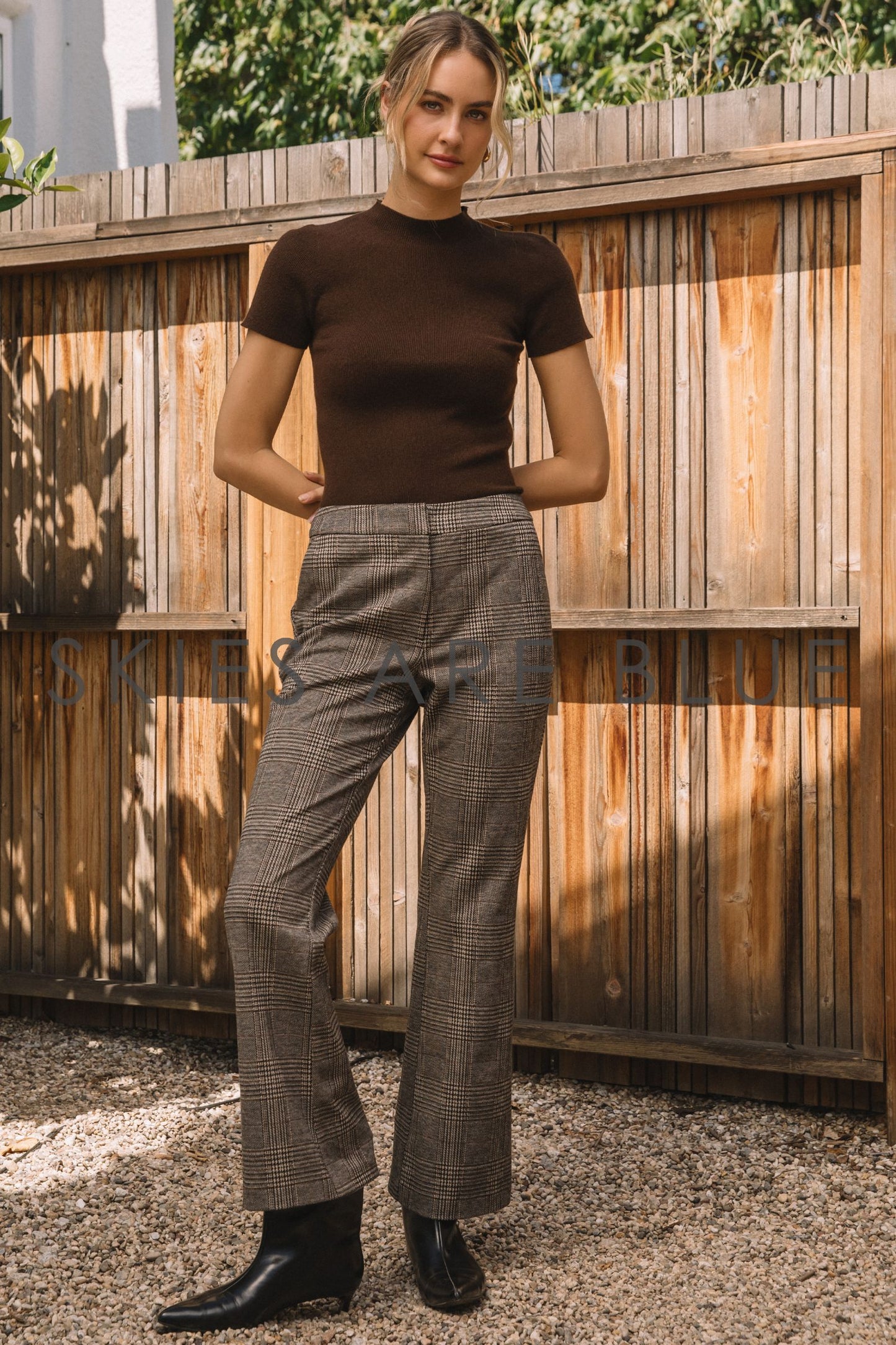 McKenna Short Sleeve Sweater Brown