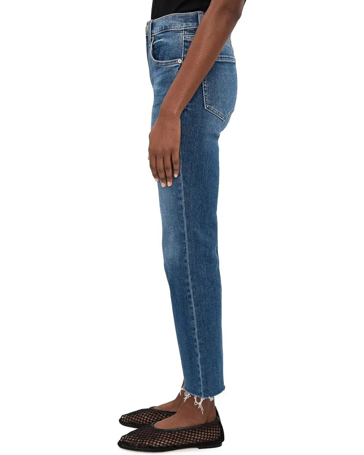 Shy Girl Crop in Influencer