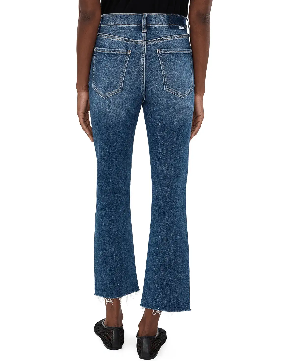 Shy Girl Crop in Influencer