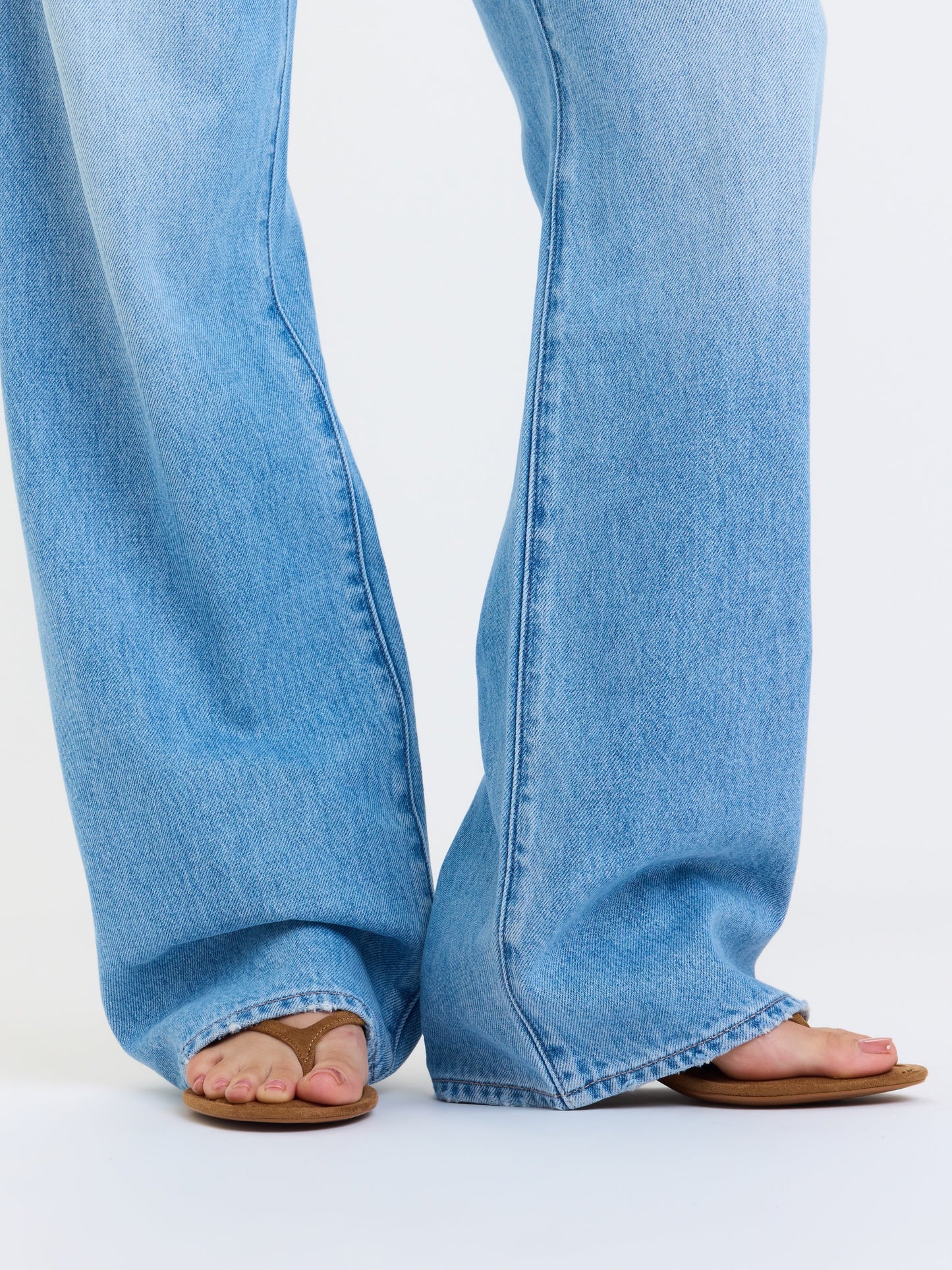 2K Mid Rise Baggy Pant in Pulse