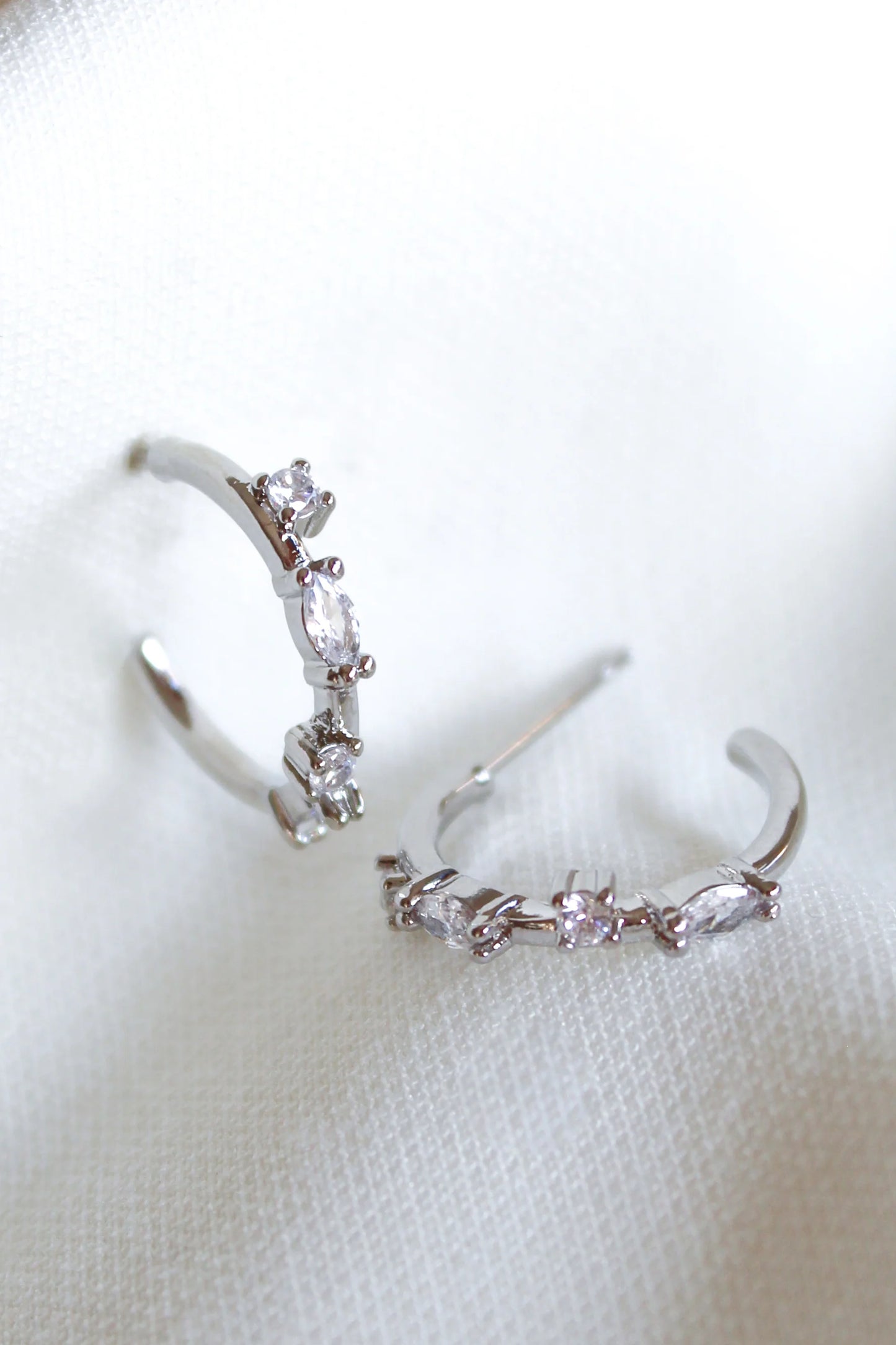 Chase Hoop Mini- Silver