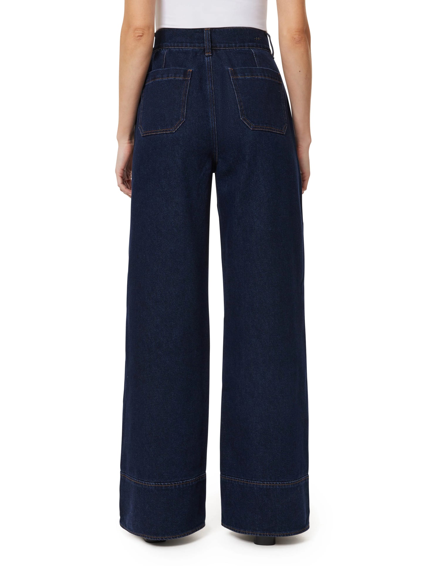 Relaxed Pleated Trouser